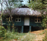 hut.gif (21283 bytes)