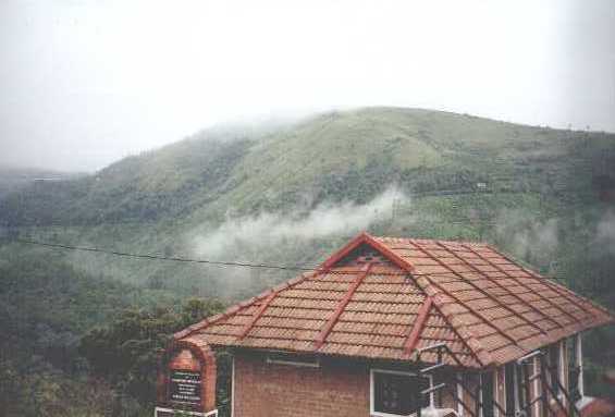 sahyadri03.jpg (20145 bytes)